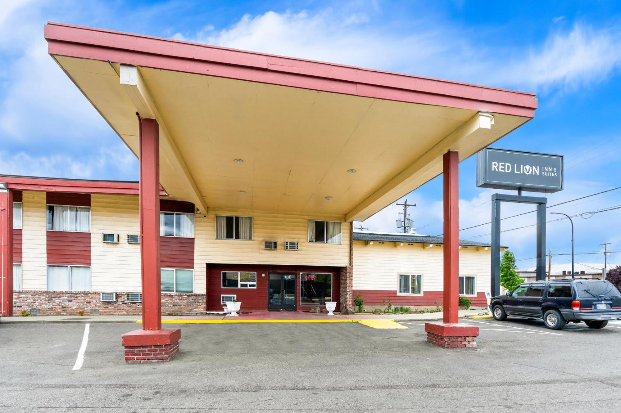 Red Lion Inn & Suites Yakima Esterno foto