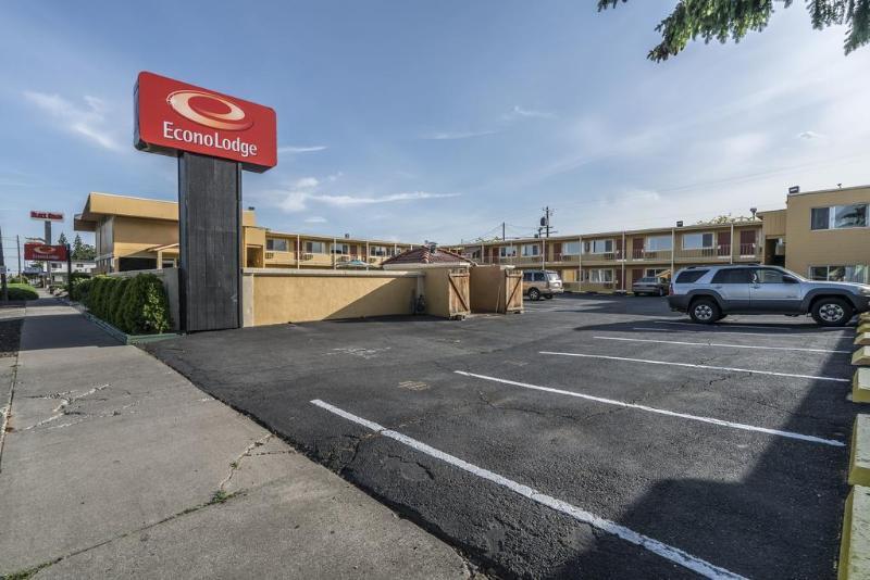 Red Lion Inn & Suites Yakima Esterno foto